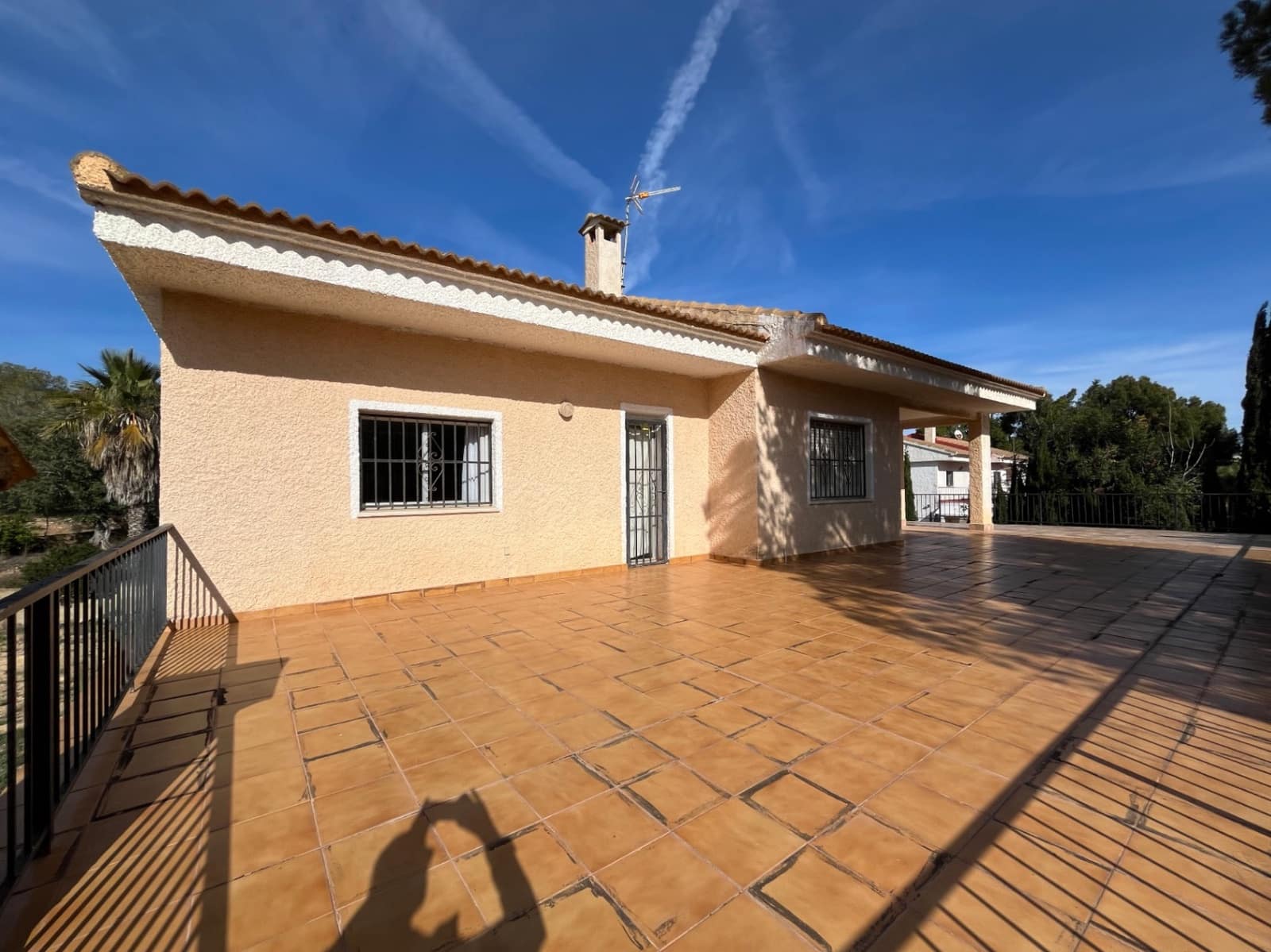 5 slaapkamer Villa te koop in Alfaz del Pi / L'Alfas del Pi met garage - € 475.000 (Ref: 9163094)