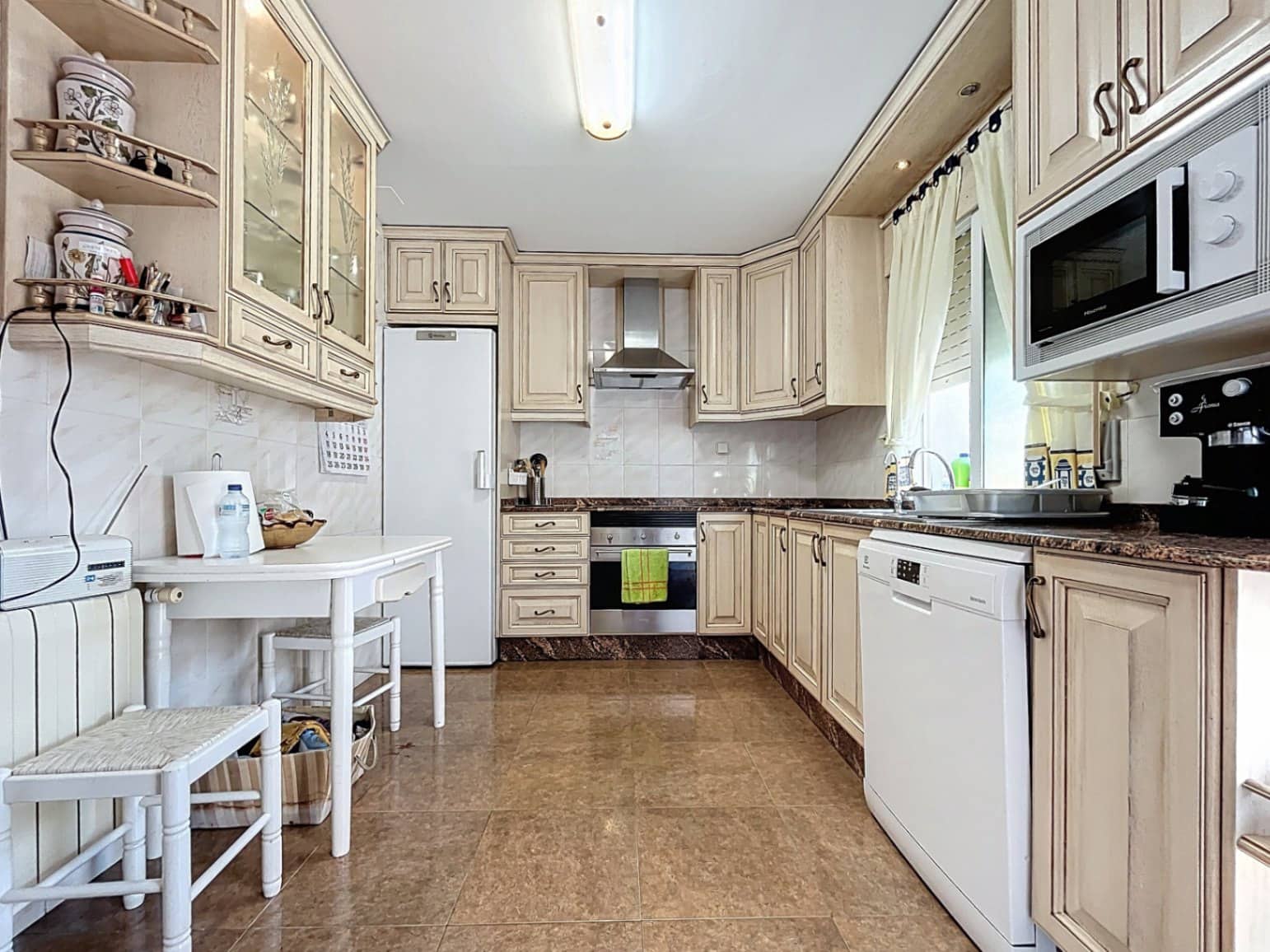 4 soveværelse Semi-Rækkehus til salg i Alfaz del Pi / L'Alfas del Pi med swimmingpool garage - € 485.000 (Ref: 9172154)