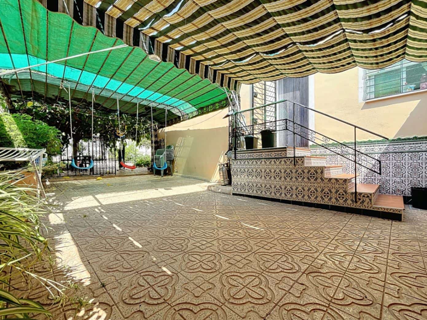 4 soveværelse Semi-Rækkehus til salg i Alfaz del Pi / L'Alfas del Pi med swimmingpool garage - € 485.000 (Ref: 9172154)