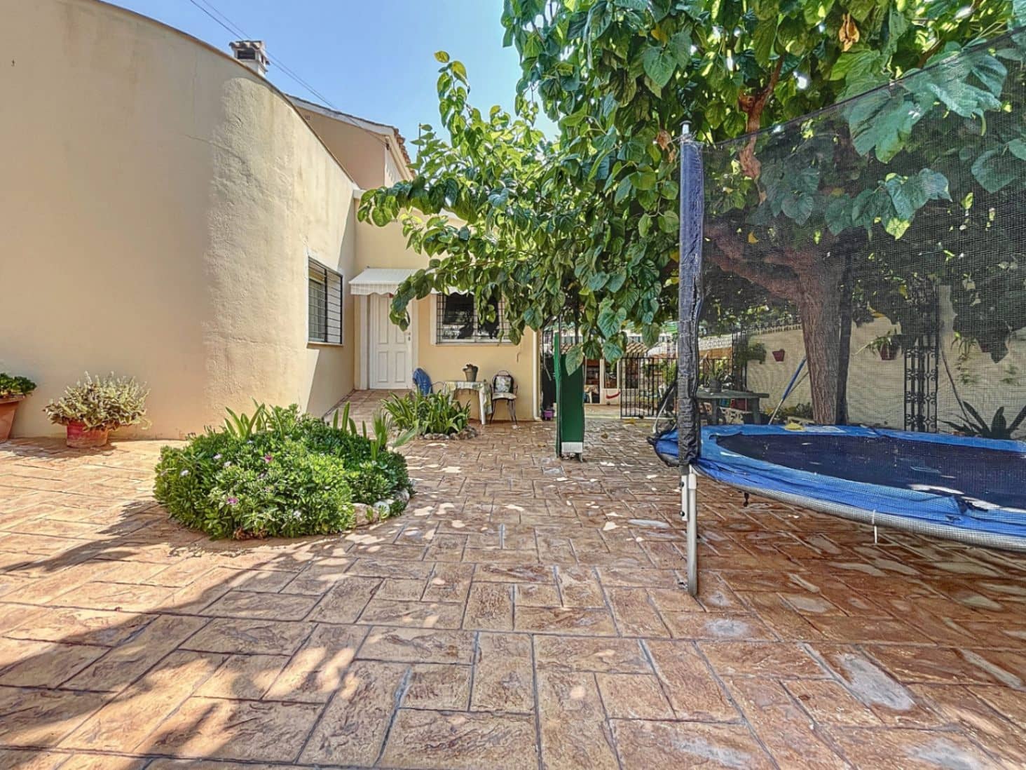 4 soveværelse Semi-Rækkehus til salg i Alfaz del Pi / L'Alfas del Pi med swimmingpool garage - € 485.000 (Ref: 9172154)