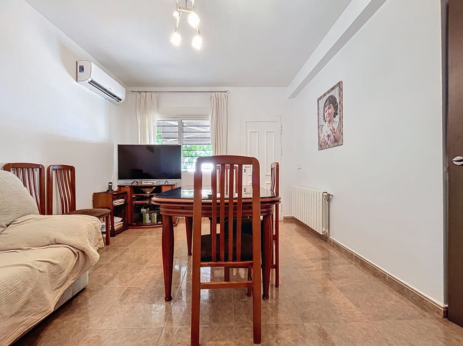 4 soveværelse Semi-Rækkehus til salg i Alfaz del Pi / L'Alfas del Pi med swimmingpool garage - € 485.000 (Ref: 9172154)