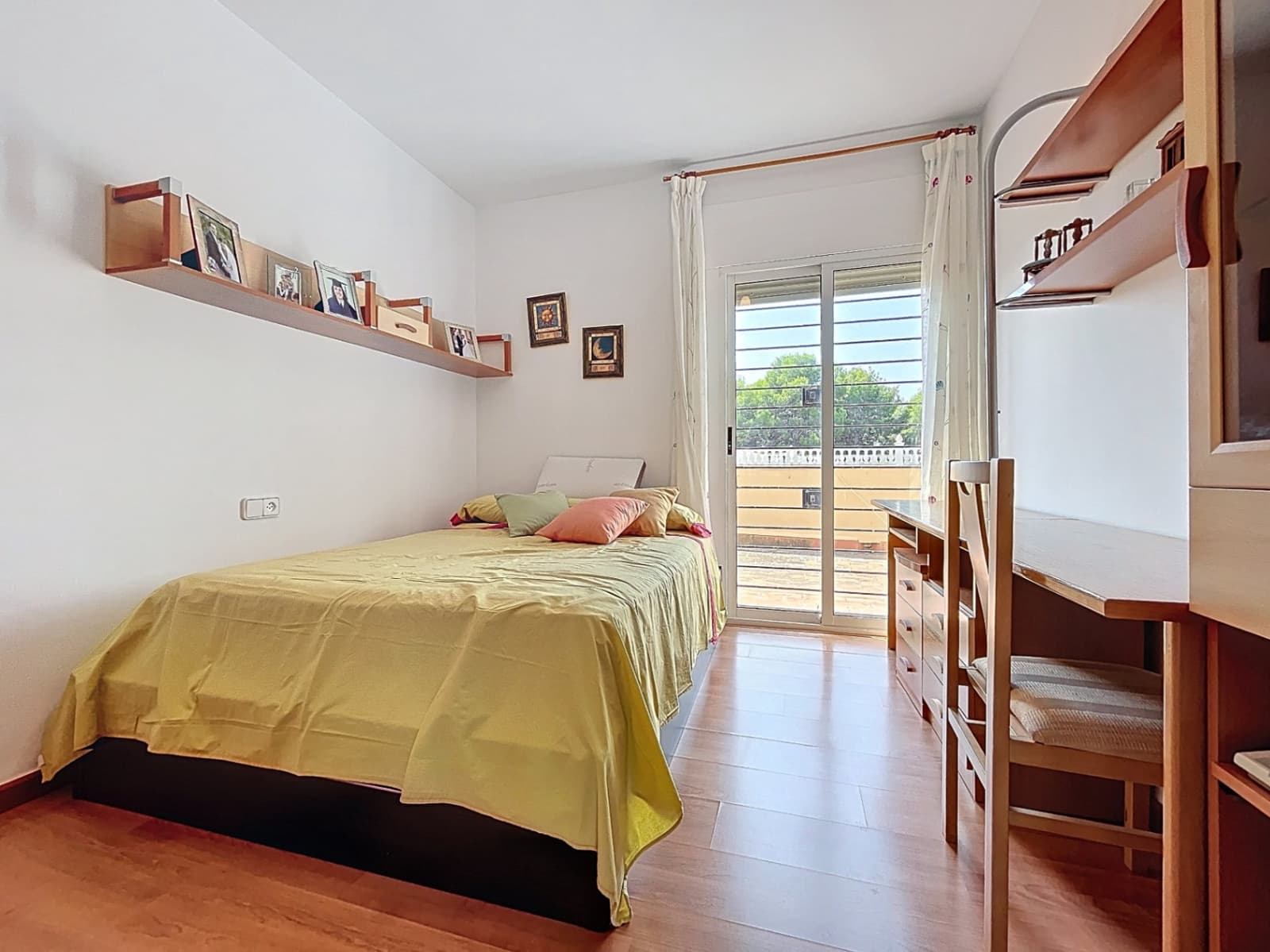 4 soveværelse Semi-Rækkehus til salg i Alfaz del Pi / L'Alfas del Pi med swimmingpool garage - € 485.000 (Ref: 9172154)