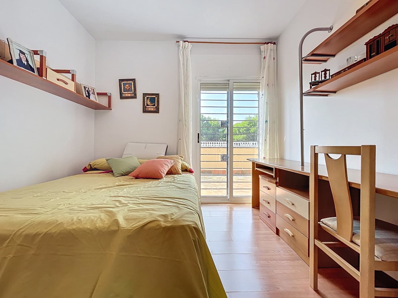 4 soveværelse Semi-Rækkehus til salg i Alfaz del Pi / L'Alfas del Pi med swimmingpool garage - € 485.000 (Ref: 9172154)