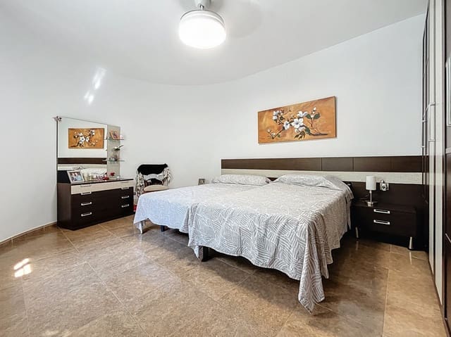 4 soveværelse Semi-Rækkehus til salg i Pueblo - Urbanizaciones, Alfaz del Pi / L'Alfàs del Pi med swimmingpool garage - € 449.900 (Ref: 9172154)