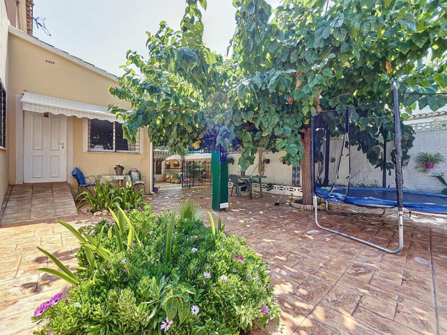 4 soveværelse Semi-Rækkehus til salg i Alfaz del Pi / L'Alfas del Pi med swimmingpool garage - € 485.000 (Ref: 9172154)