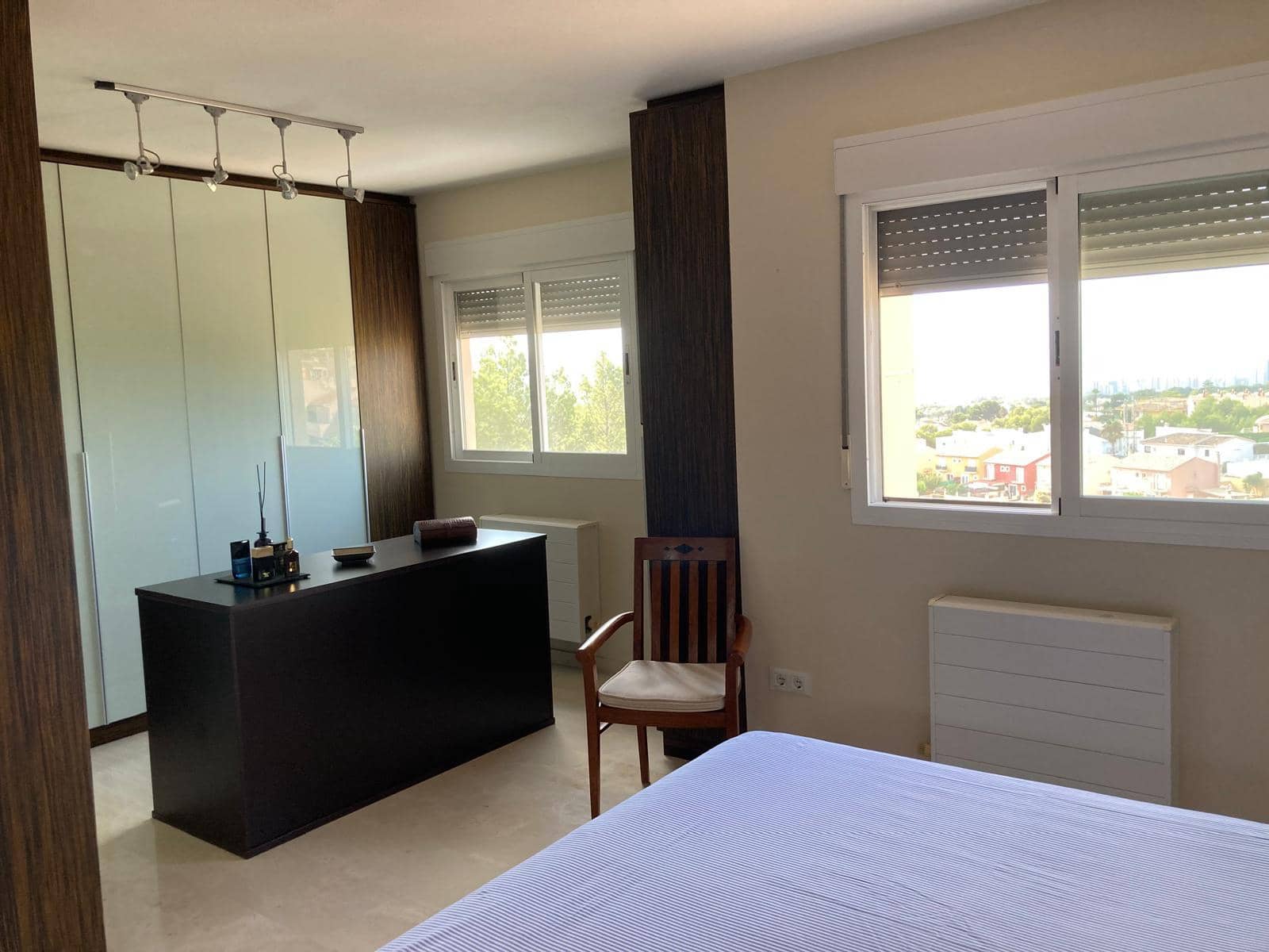 3 quarto Moradia Geminada para venda em La Nucia com piscina garagem - 435 000 € (Ref: 9181534)