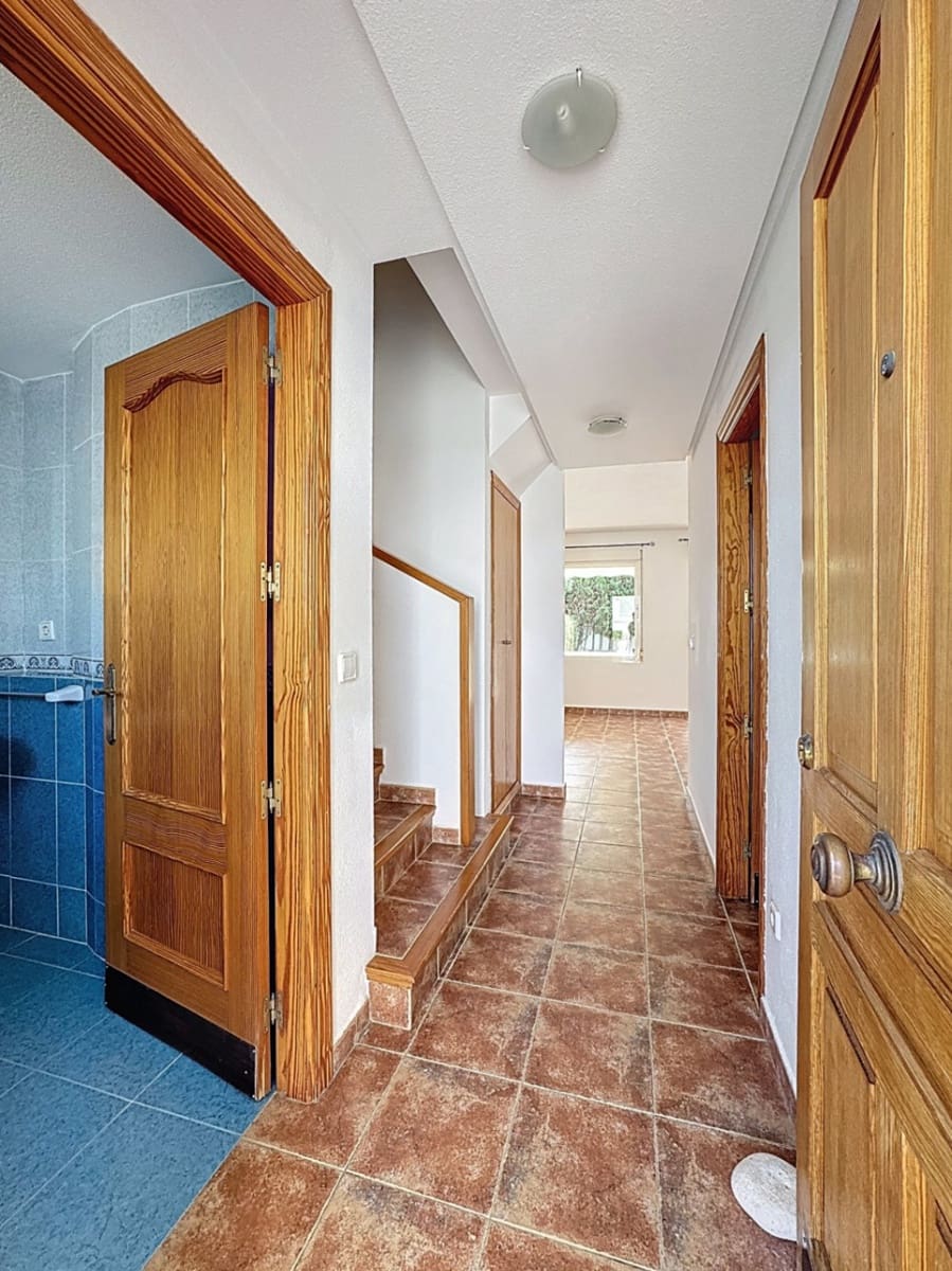 3 soveværelse Bungalow til leje i Albir med swimmingpool garage - € 1.600 (Ref: 9200889)