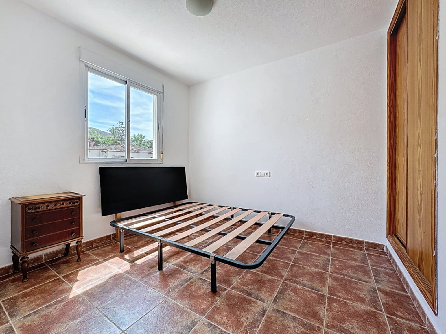 3 soveværelse Bungalow til leje i Albir med swimmingpool garage - € 1.600 (Ref: 9200889)