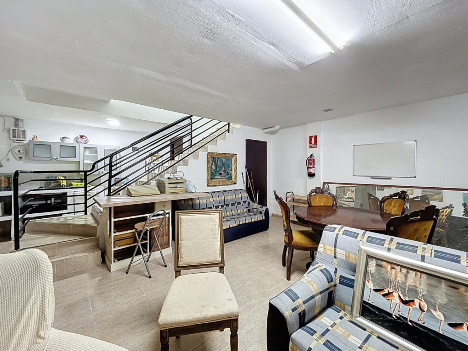 Commercial for sale in Alfaz del Pi / L'Alfas del Pi - € 199,500 (Ref: 9201691)