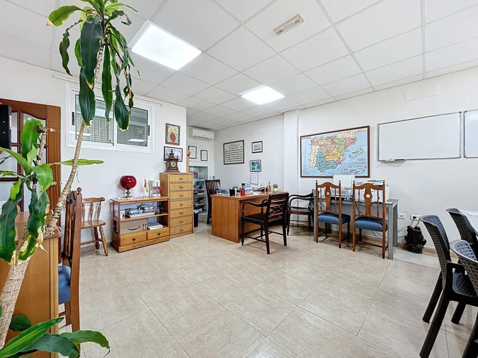 Commercial for sale in Alfaz del Pi / L'Alfas del Pi - € 199,500 (Ref: 9201691)