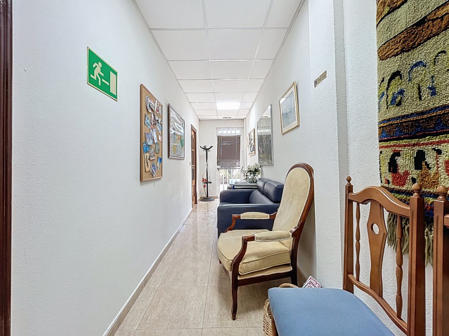 Commercial for sale in Alfaz del Pi / L'Alfas del Pi - € 199,500 (Ref: 9201691)