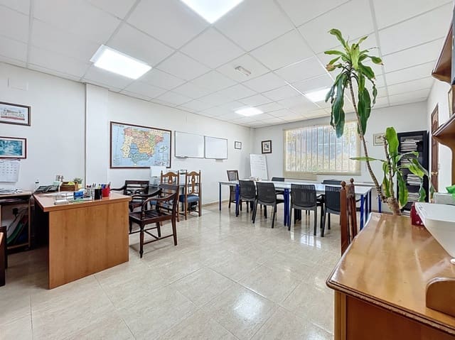 Commercial for sale in Pueblo - Urbanizaciones, Alfaz del Pi / L'Alfàs del Pi - € 199,500 (Ref: 9201691)