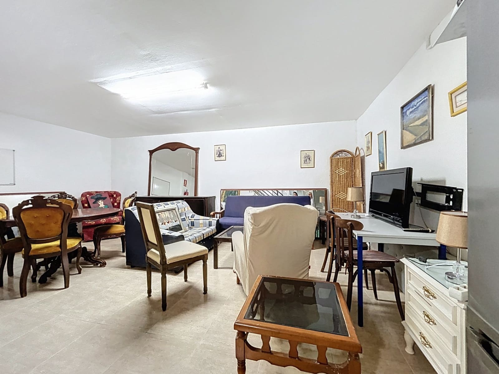 Commercial for sale in Alfaz del Pi / L'Alfas del Pi - € 199,500 (Ref: 9201691)