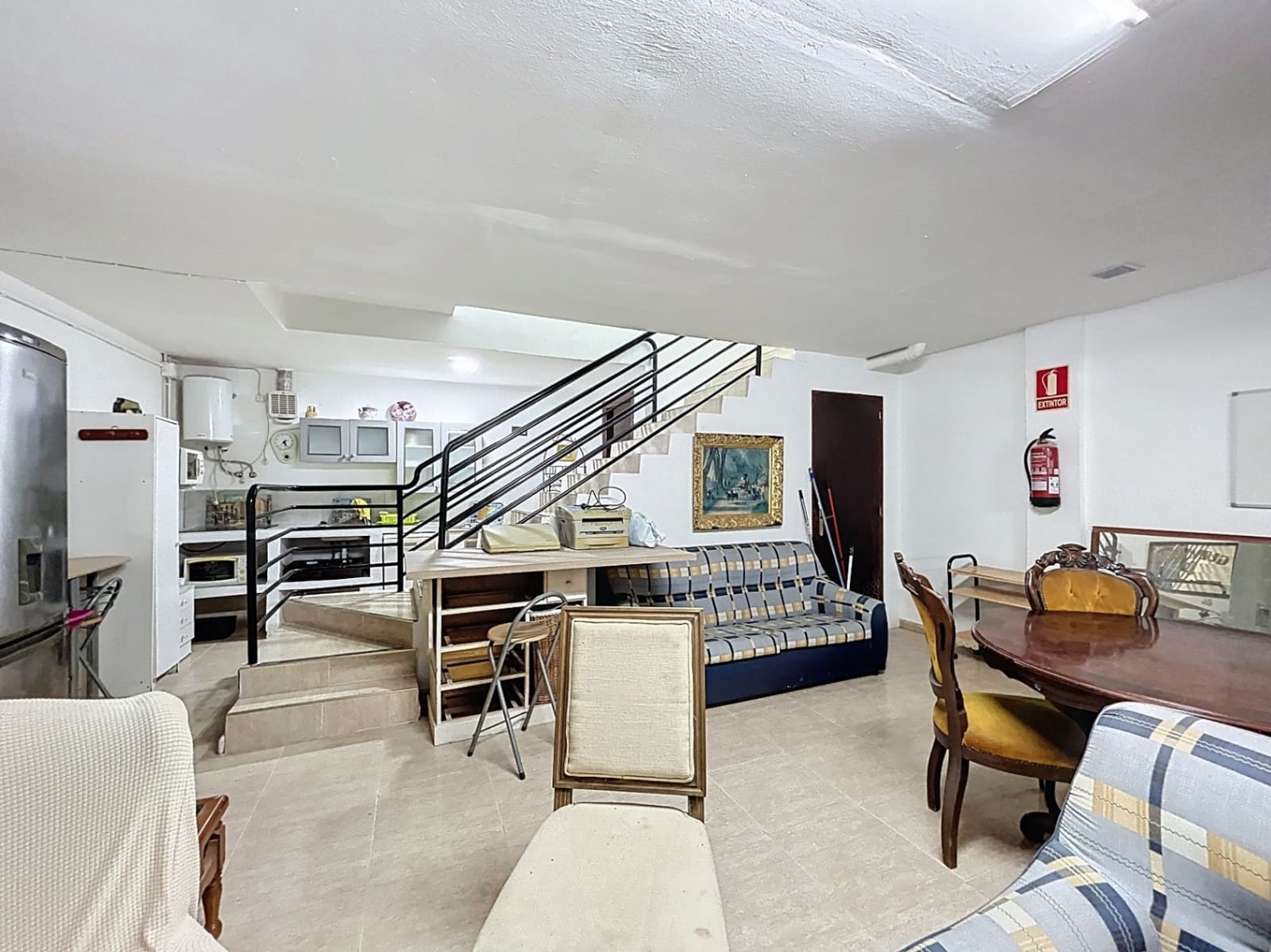 Commercial for sale in Alfaz del Pi / L'Alfas del Pi - € 199,500 (Ref: 9201691)