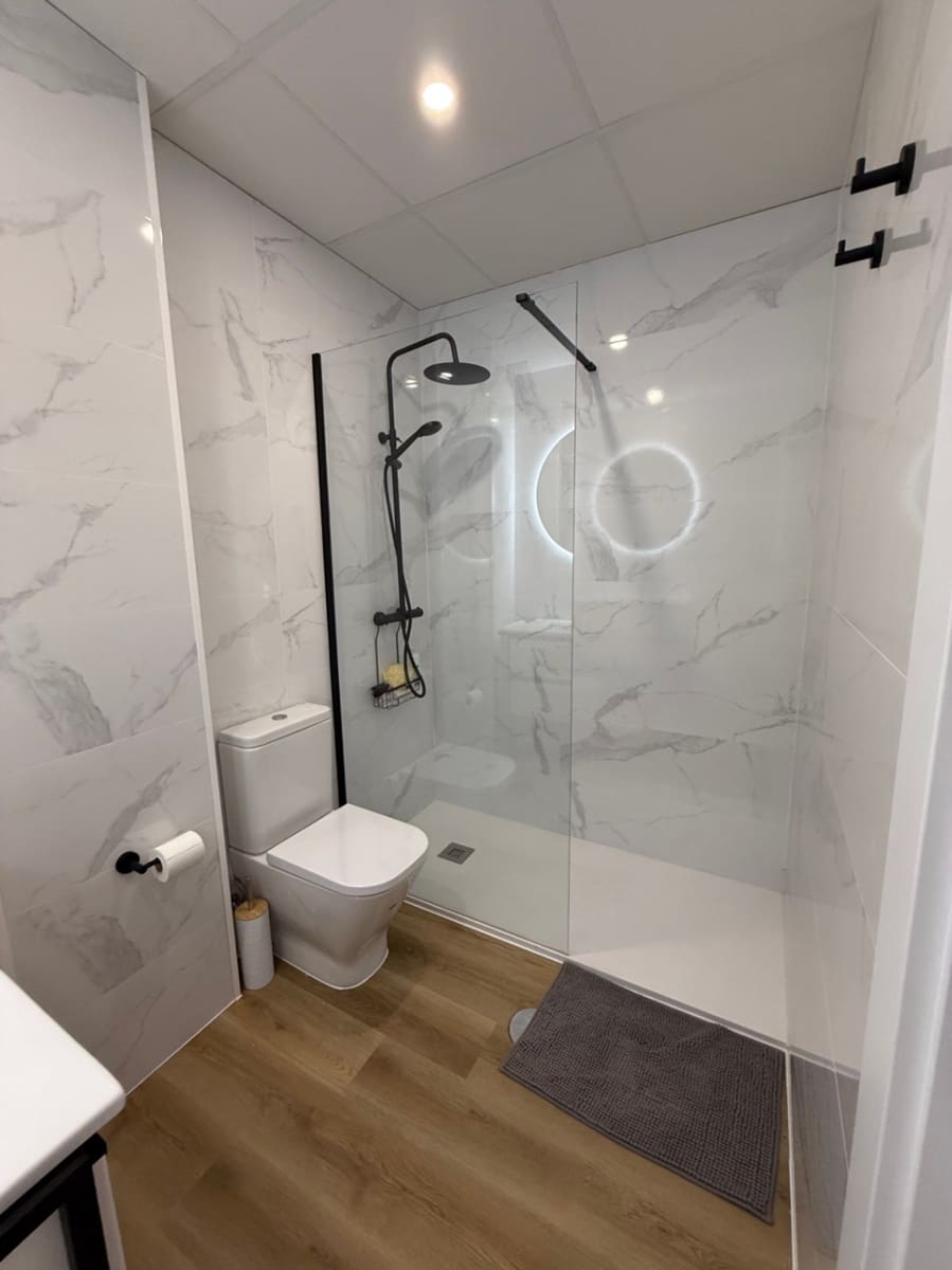 3 bedroom Apartment for rent in Alicante / Alacant city with pool garage - € 1,800 (Ref: 9231542)