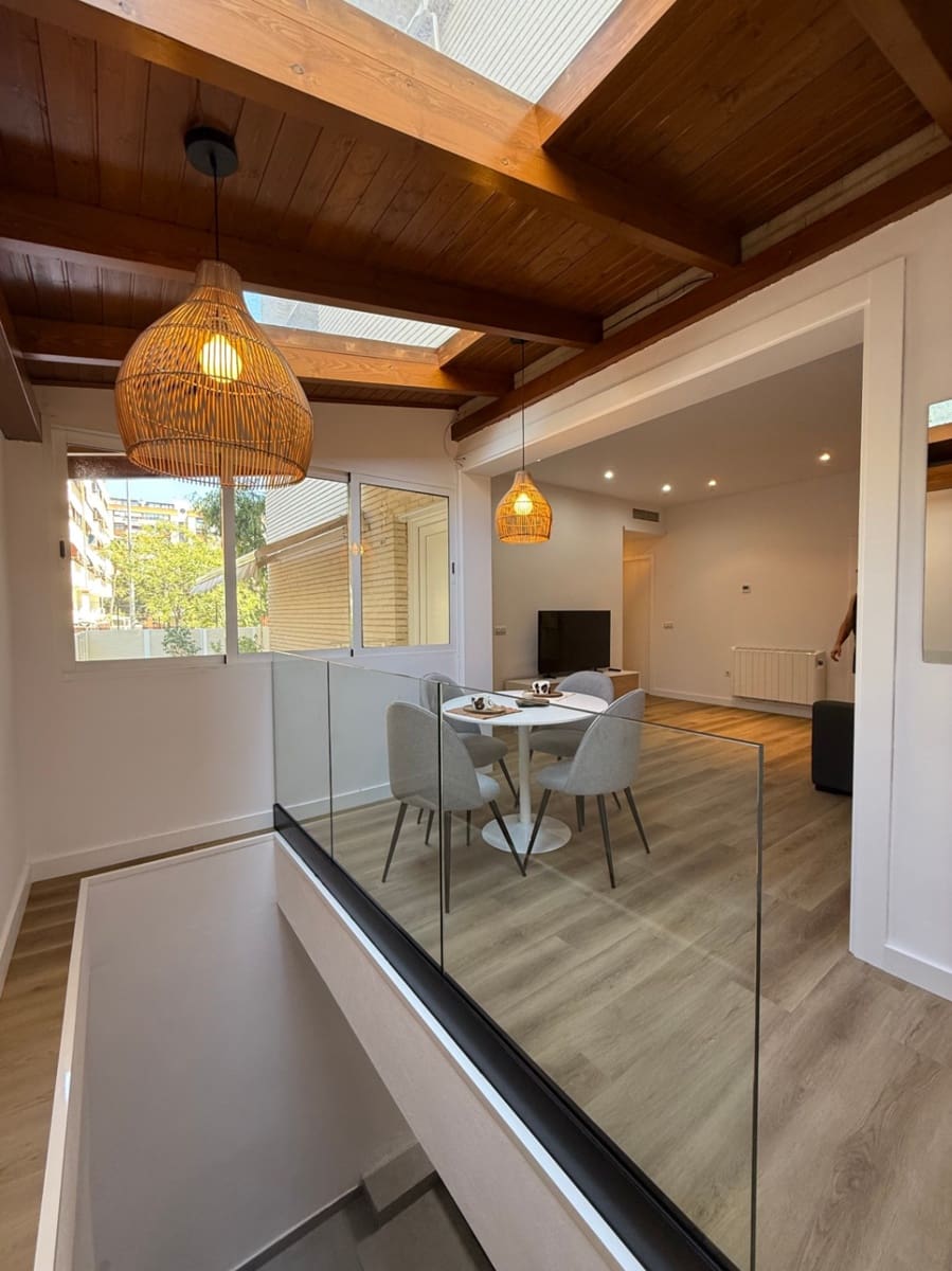 3 bedroom Apartment for rent in Alicante / Alacant city with pool garage - € 1,800 (Ref: 9231542)