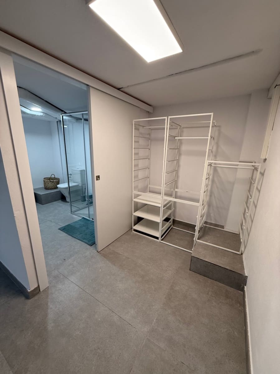 3 bedroom Apartment for rent in Alicante / Alacant city with pool garage - € 1,800 (Ref: 9231542)