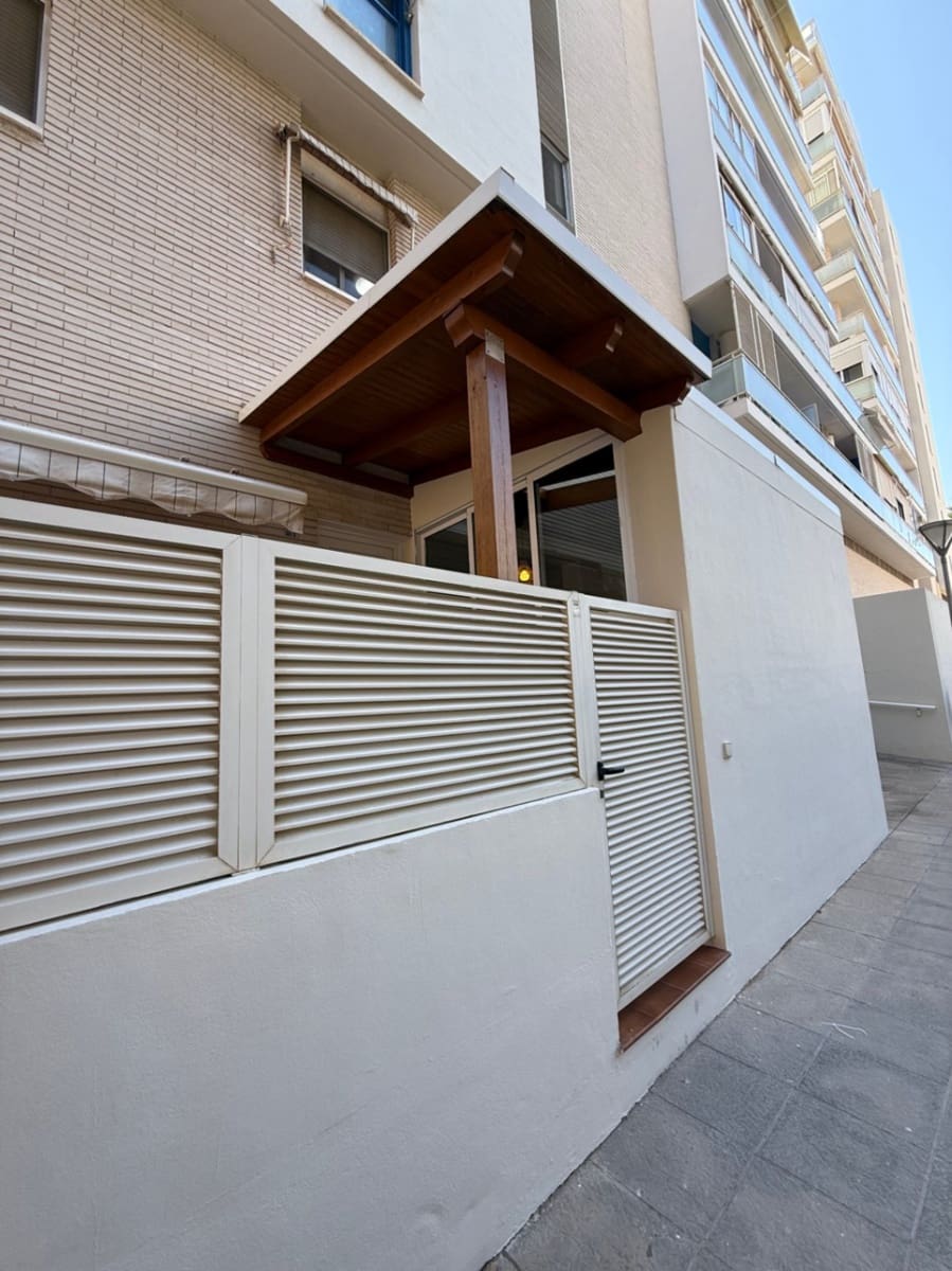 3 bedroom Apartment for rent in Alicante / Alacant city with pool garage - € 1,800 (Ref: 9231542)