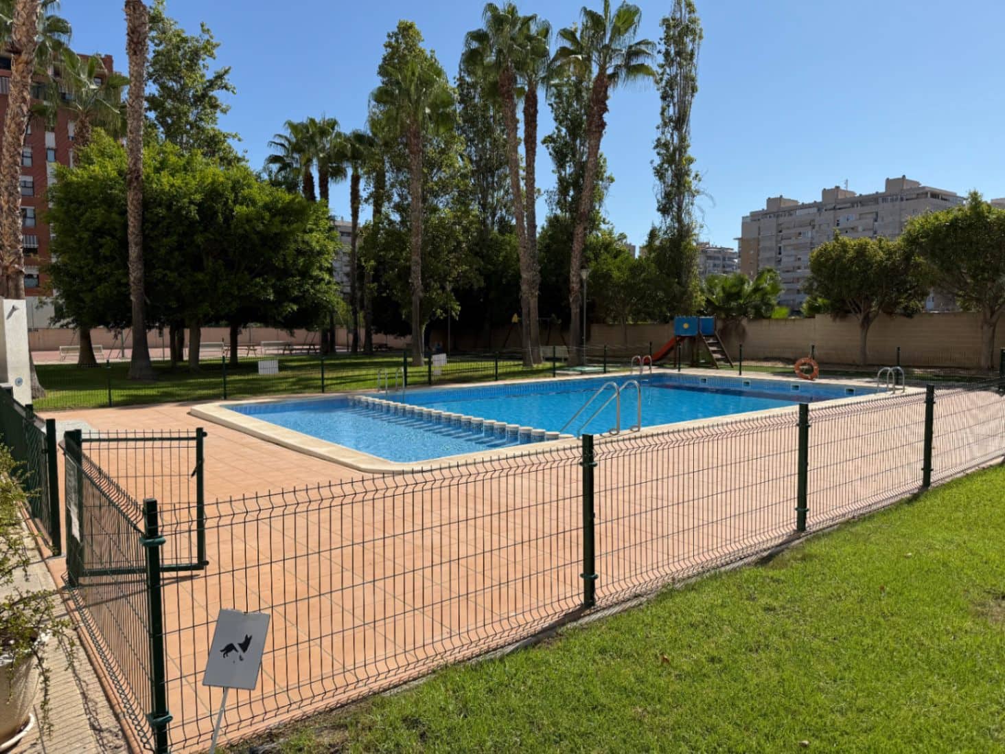 3 bedroom Apartment for rent in Alicante / Alacant city with pool garage - € 1,800 (Ref: 9231542)