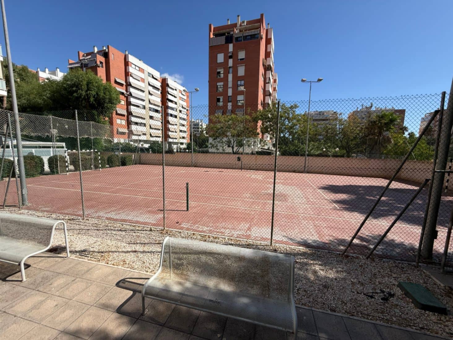 3 bedroom Apartment for rent in Alicante / Alacant city with pool garage - € 1,800 (Ref: 9231542)