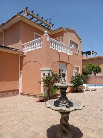 4 soverom Villa til salgs i Albir, Alfaz del Pi / L'Alfàs del Pi med svømmebasseng garasje - € 665 000 (Ref: 9248910)