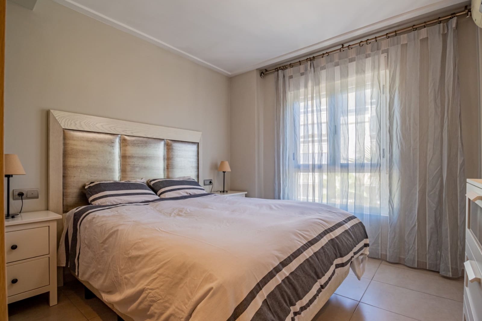 2 soverom Leilighet til leie i Albir med svømmebasseng - € 1 075 (Ref: 9249146)