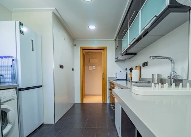 2 makuuhuone Huoneisto vuokrattavana paikassa Albir, Alfaz del Pi / L'Alfàs del Pi mukana uima-altaan - 1 075 € (Ref: 9249146)