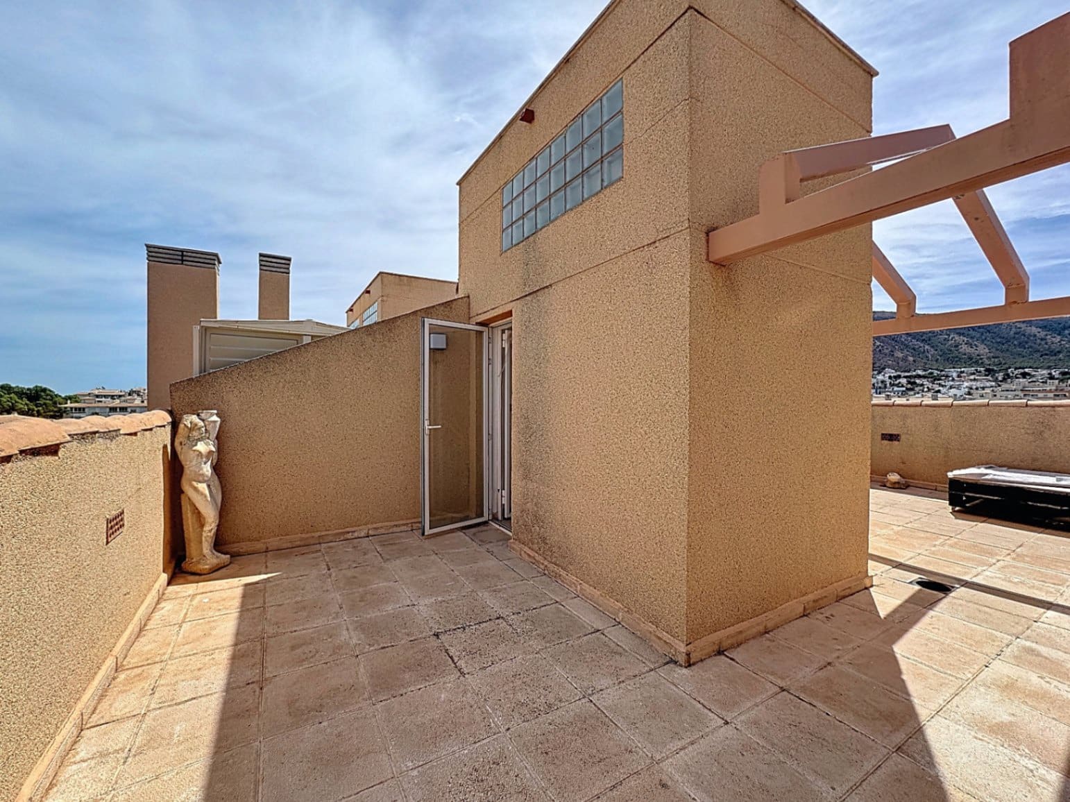 1 slaapkamer Appartement te koop in Albir met zwembad garage - € 325.000 (Ref: 9263823)