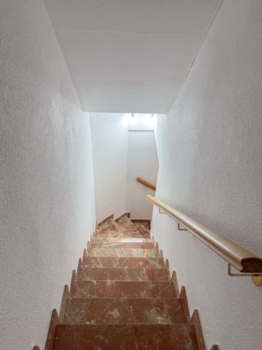 2 soverom Leilighet til salgs i Albir med svømmebasseng - € 319 000 (Ref: 9279597)