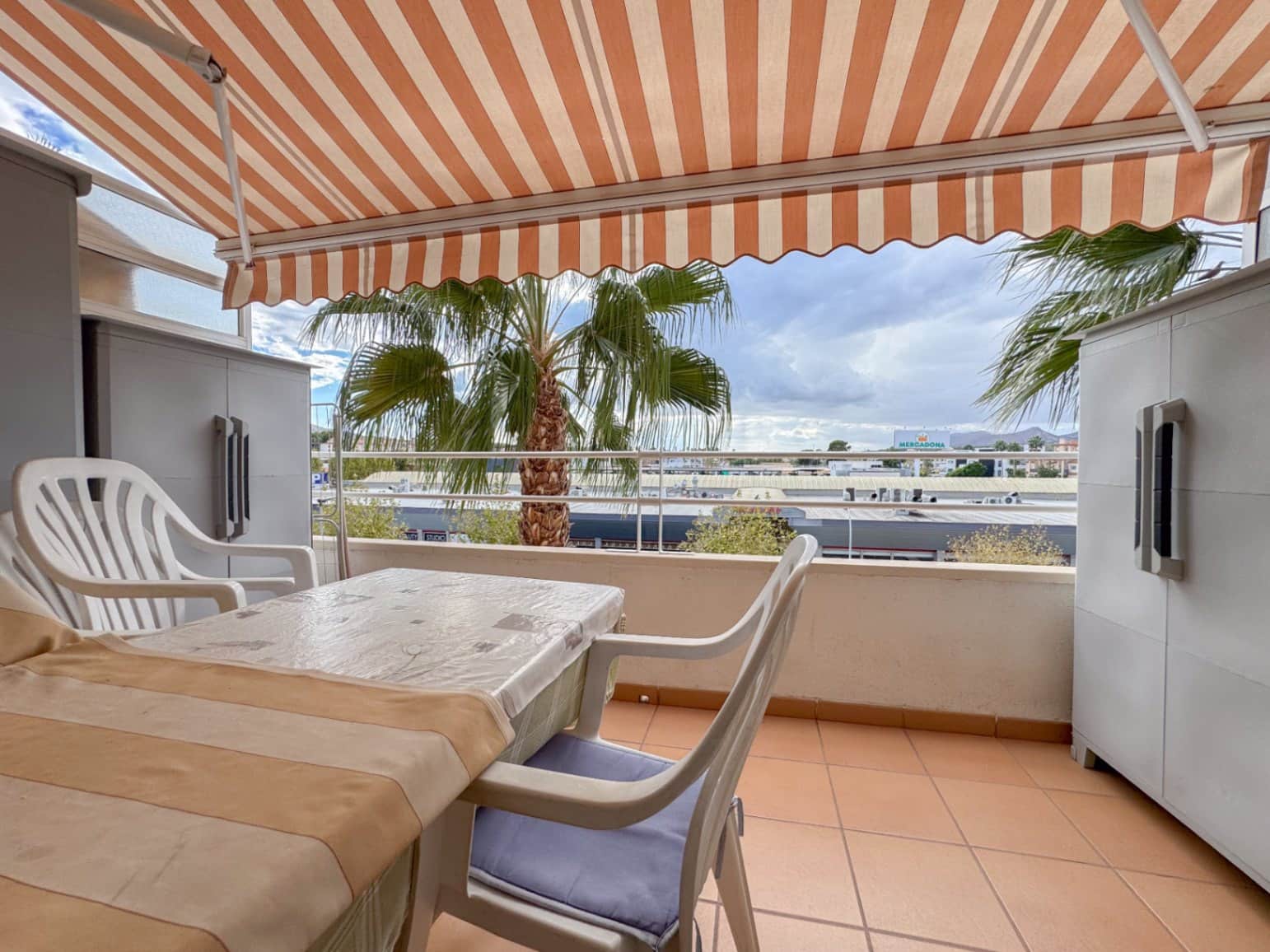 2 soverom Leilighet til salgs i Albir med svømmebasseng - € 319 000 (Ref: 9279597)