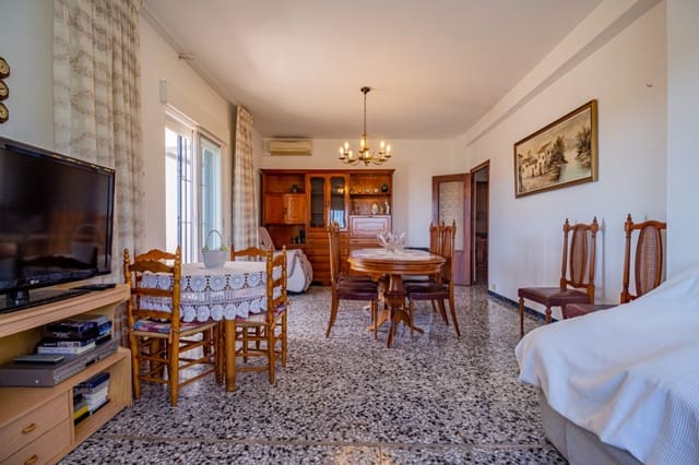 4 makuuhuone Omakotitalo vuokrattavana paikassa Altea la Vella, Altea mukana 
autotalli - 1 150 € (Ref: 9279736)