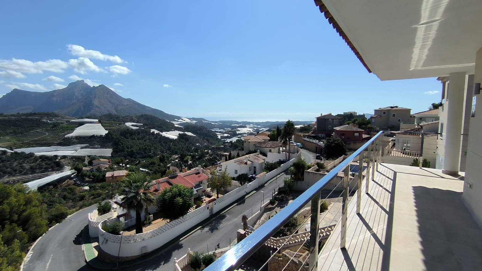 4 slaapkamer Villa te koop in Callosa d'En Sarria met zwembad garage - € 499.950 (Ref: 9294741)