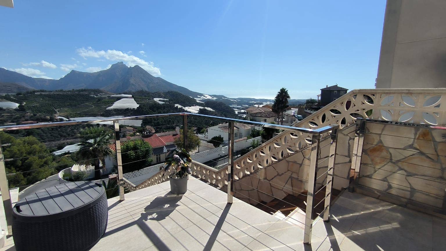 4 slaapkamer Villa te koop in Callosa d'En Sarria met zwembad garage - € 499.950 (Ref: 9294741)