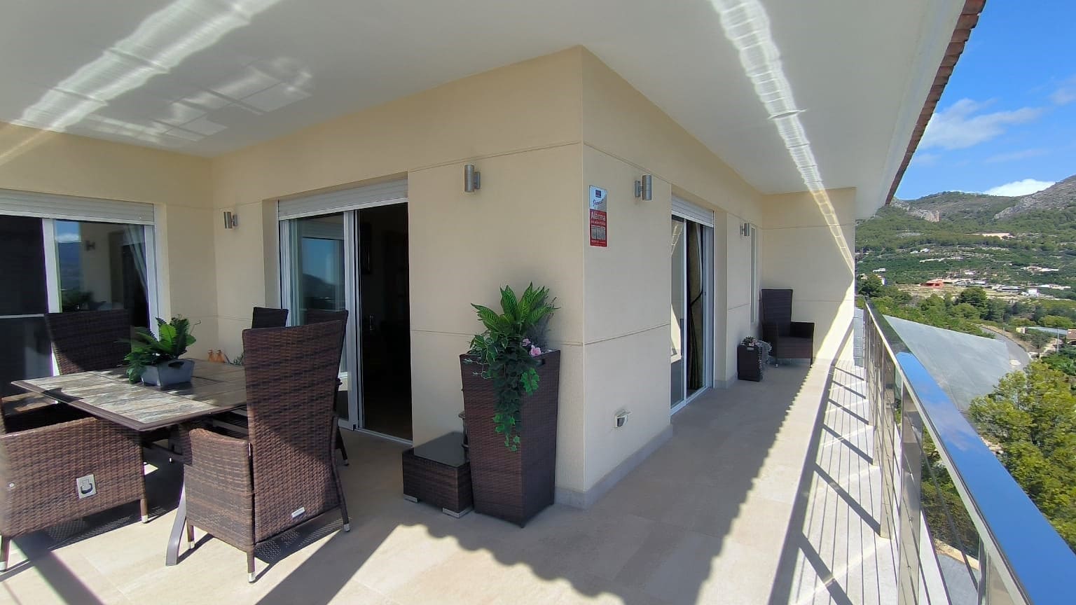 4 slaapkamer Villa te koop in Callosa d'En Sarria met zwembad garage - € 499.950 (Ref: 9294741)