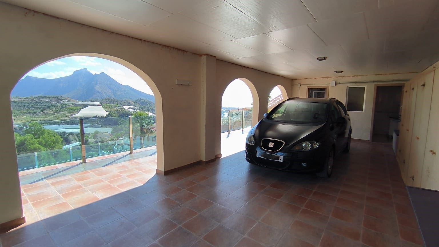 4 slaapkamer Villa te koop in Callosa d'En Sarria met zwembad garage - € 499.950 (Ref: 9294741)