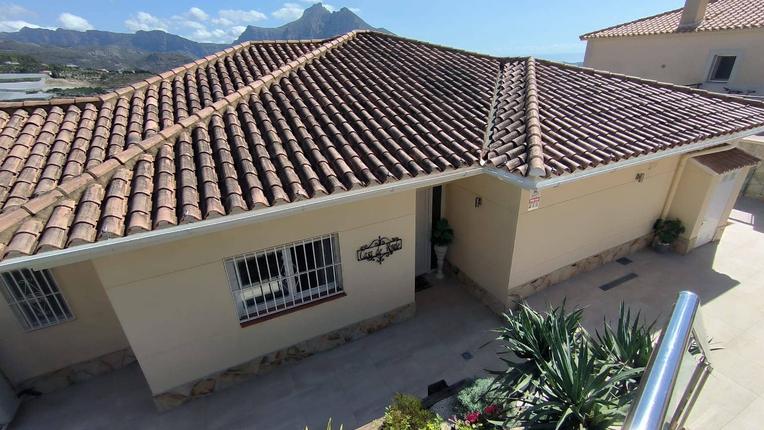 4 slaapkamer Villa te koop in Callosa d'En Sarria met zwembad garage - € 499.950 (Ref: 9294741)