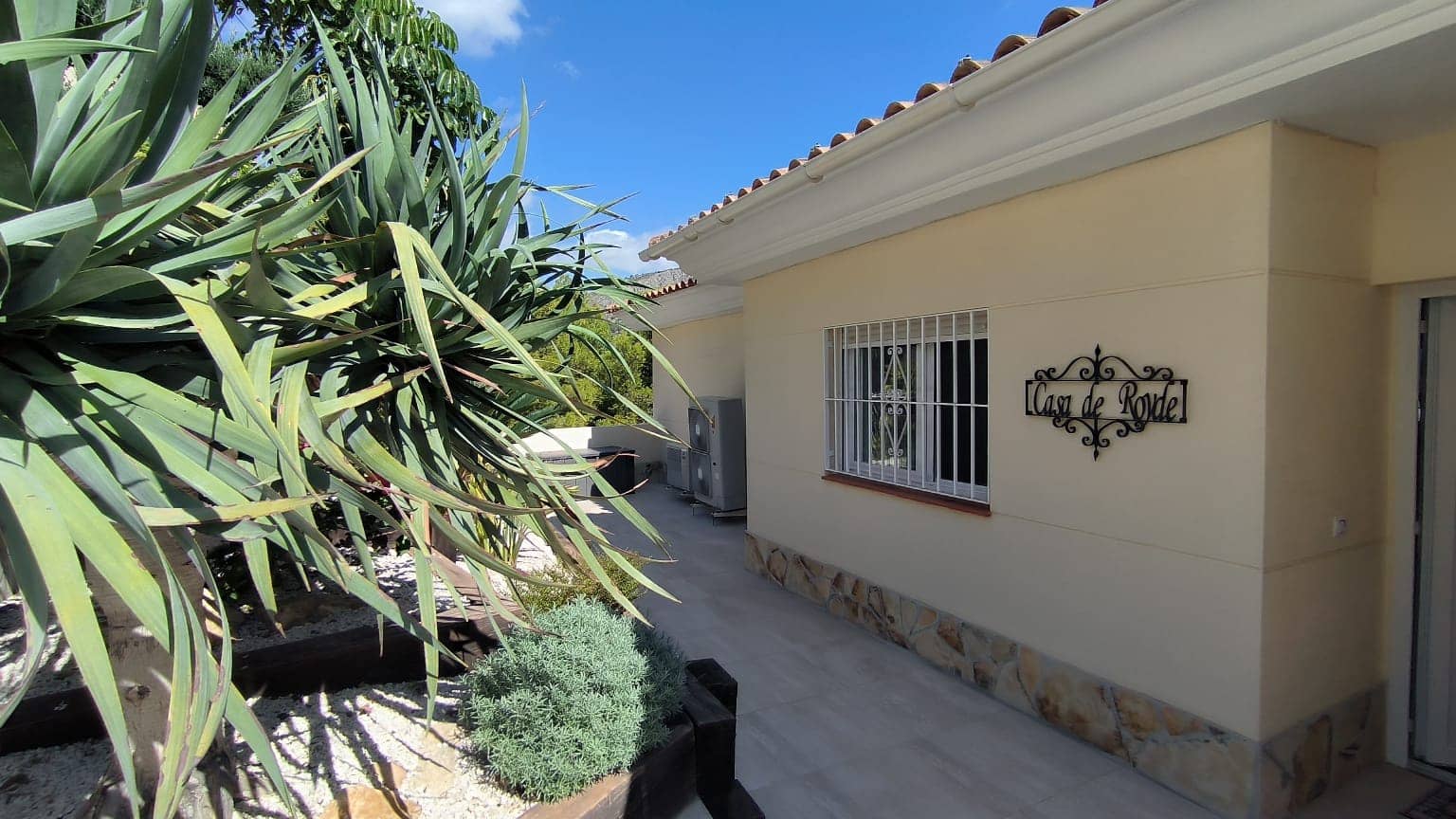 4 slaapkamer Villa te koop in Callosa d'En Sarria met zwembad garage - € 499.950 (Ref: 9294741)