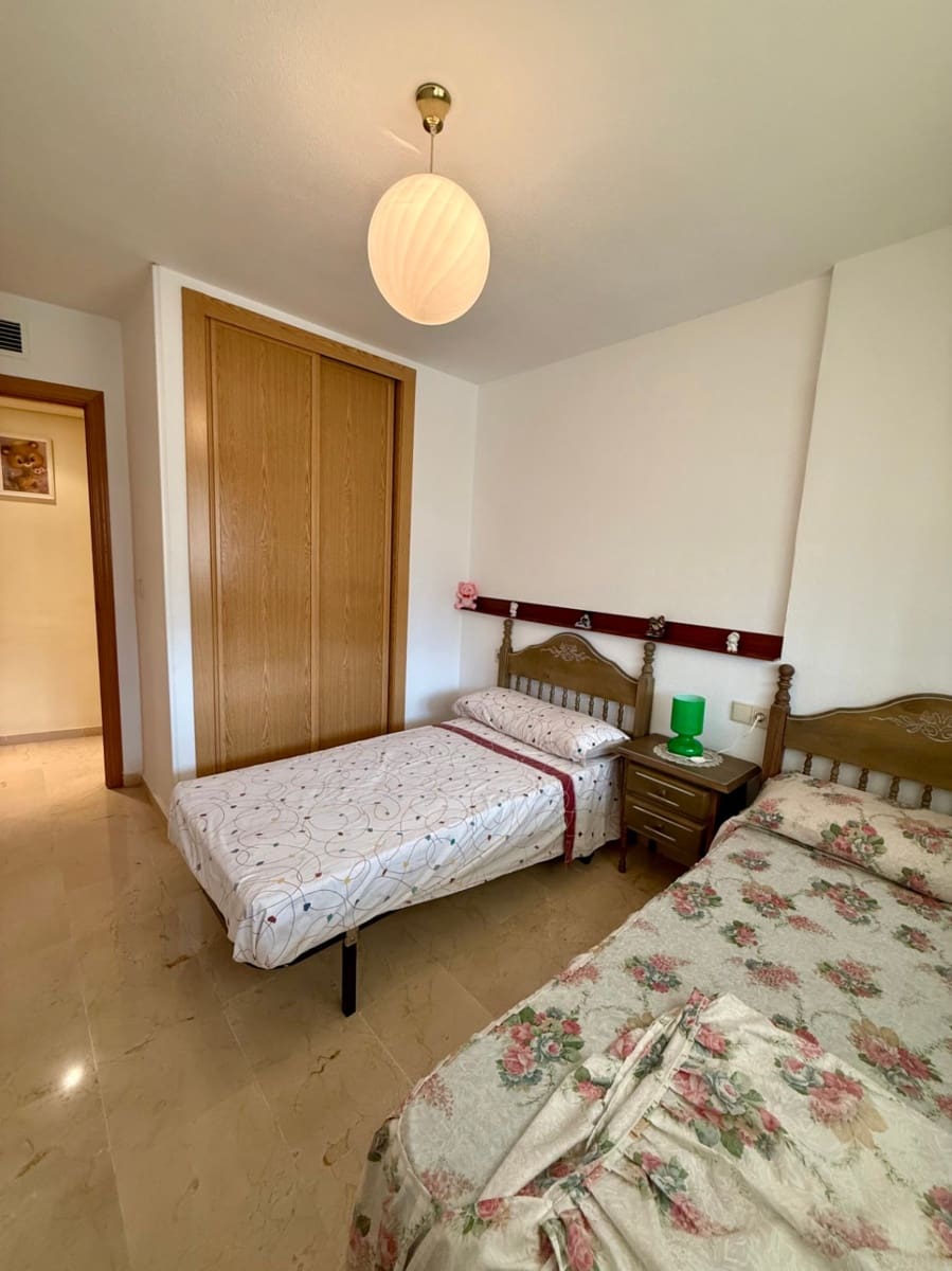 2 soverom Leilighet til salgs i Benidorm med svømmebasseng garasje - € 269 000 (Ref: 9309345)