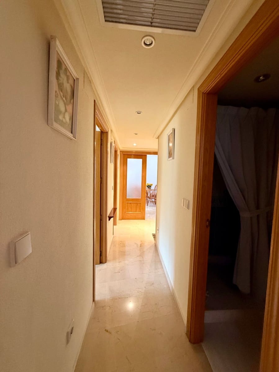 2 soverom Leilighet til salgs i Benidorm med svømmebasseng garasje - € 269 000 (Ref: 9309345)