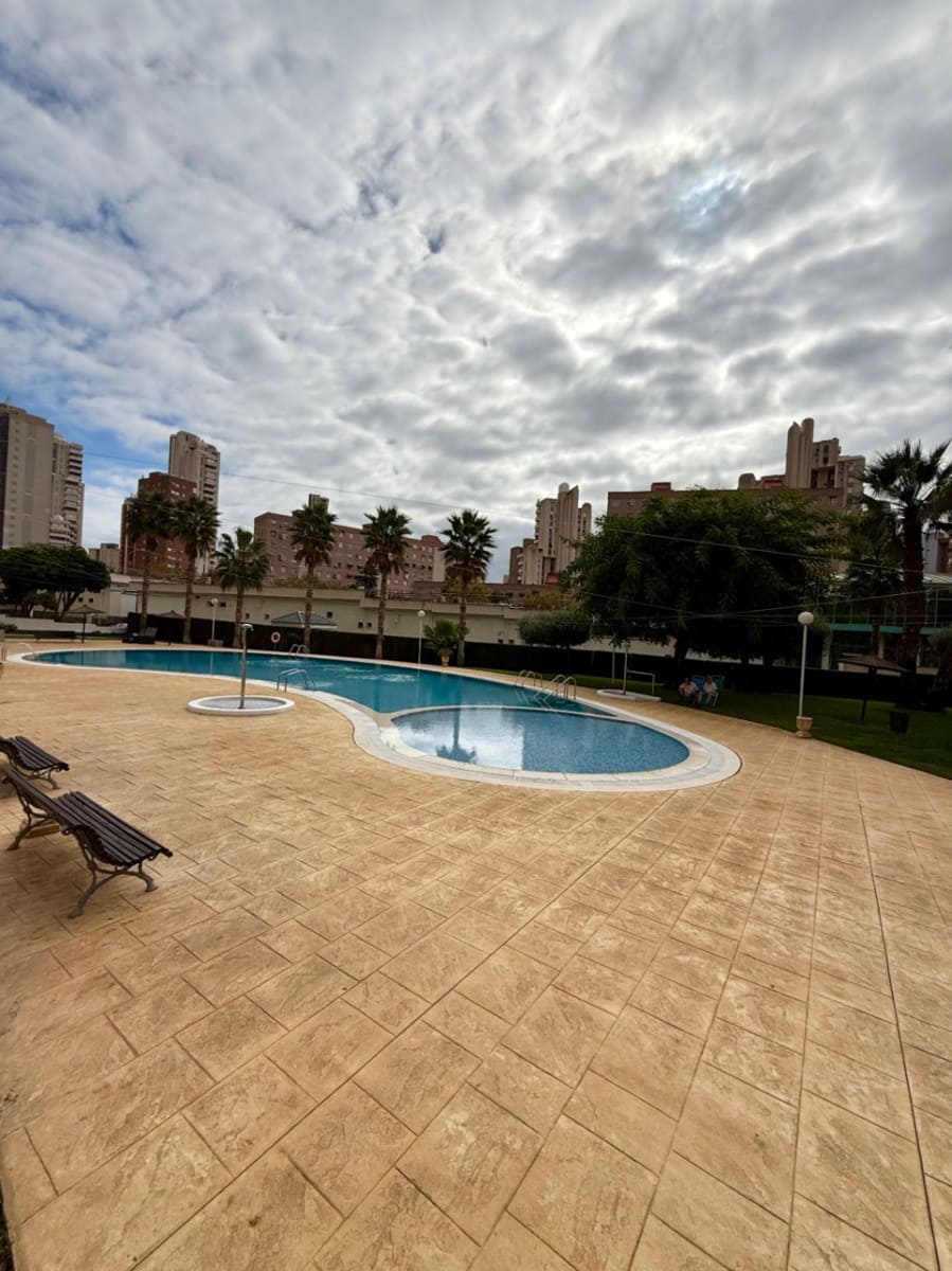 2 soverom Leilighet til salgs i Benidorm med svømmebasseng garasje - € 269 000 (Ref: 9309345)