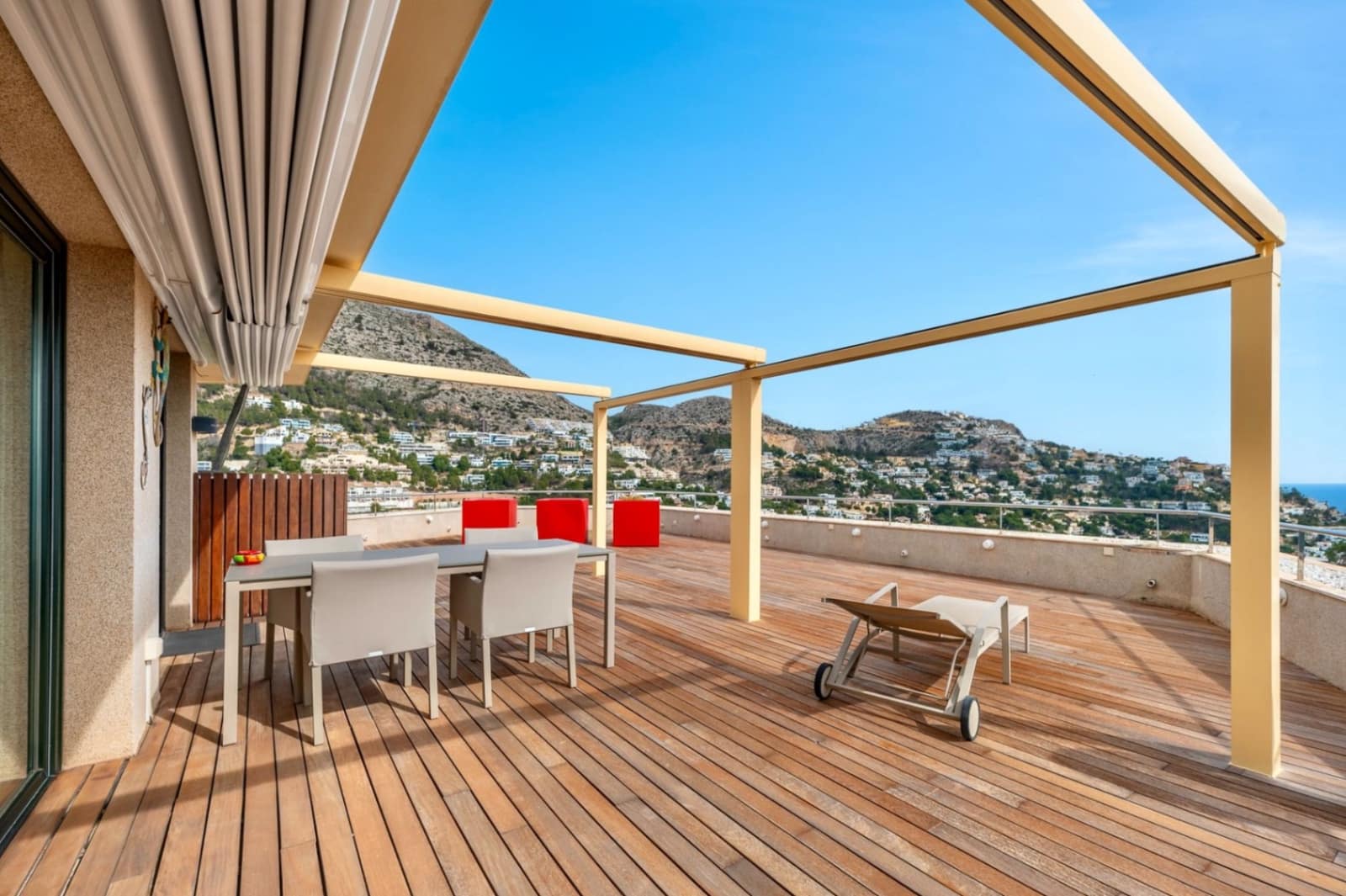 4 soverom Leilighet til salgs i Altea la Vella med svømmebasseng garasje - € 900 000 (Ref: 9337010)