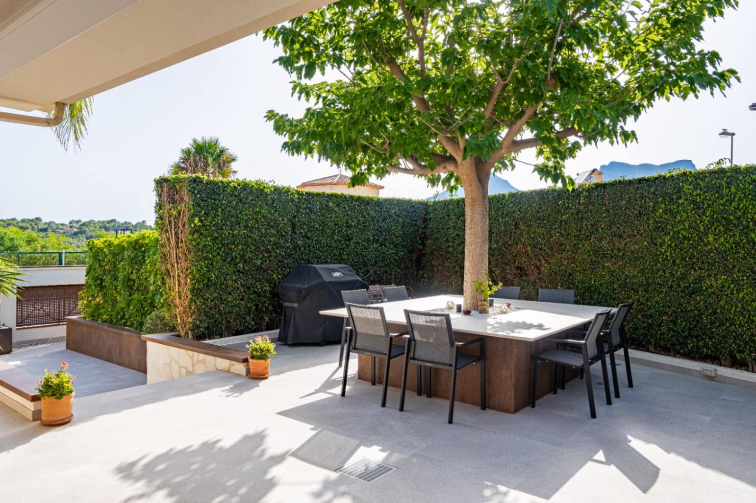 6 slaapkamer Villa te koop in La Nucia met zwembad garage - € 1.800.000 (Ref: 9337011)