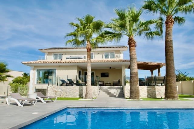 4 chambre Villa/Maison à vendre à Pueblo - Urbanizaciones, Alfaz del Pi / L'Alfàs del Pi avec piscine garage - 1 195 000 € (Ref: 9340079)