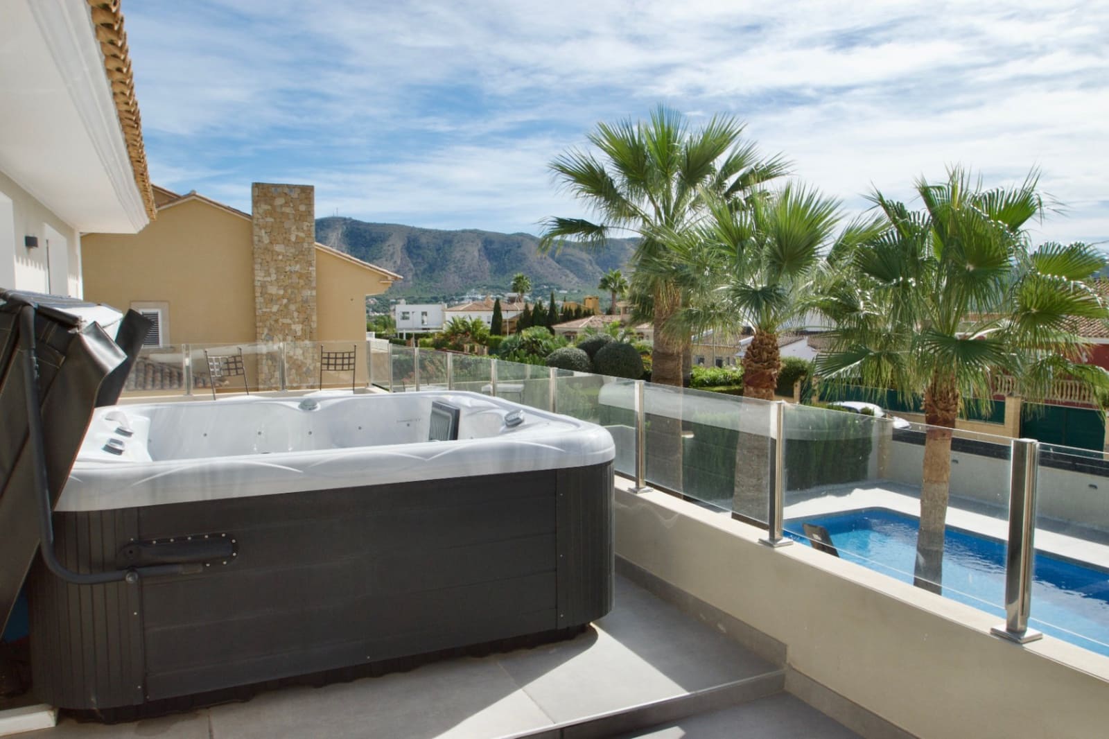 4 chambre Villa/Maison à vendre à Alfaz del Pi / L'Alfas del Pi avec piscine garage - 1 195 000 € (Ref: 9340079)