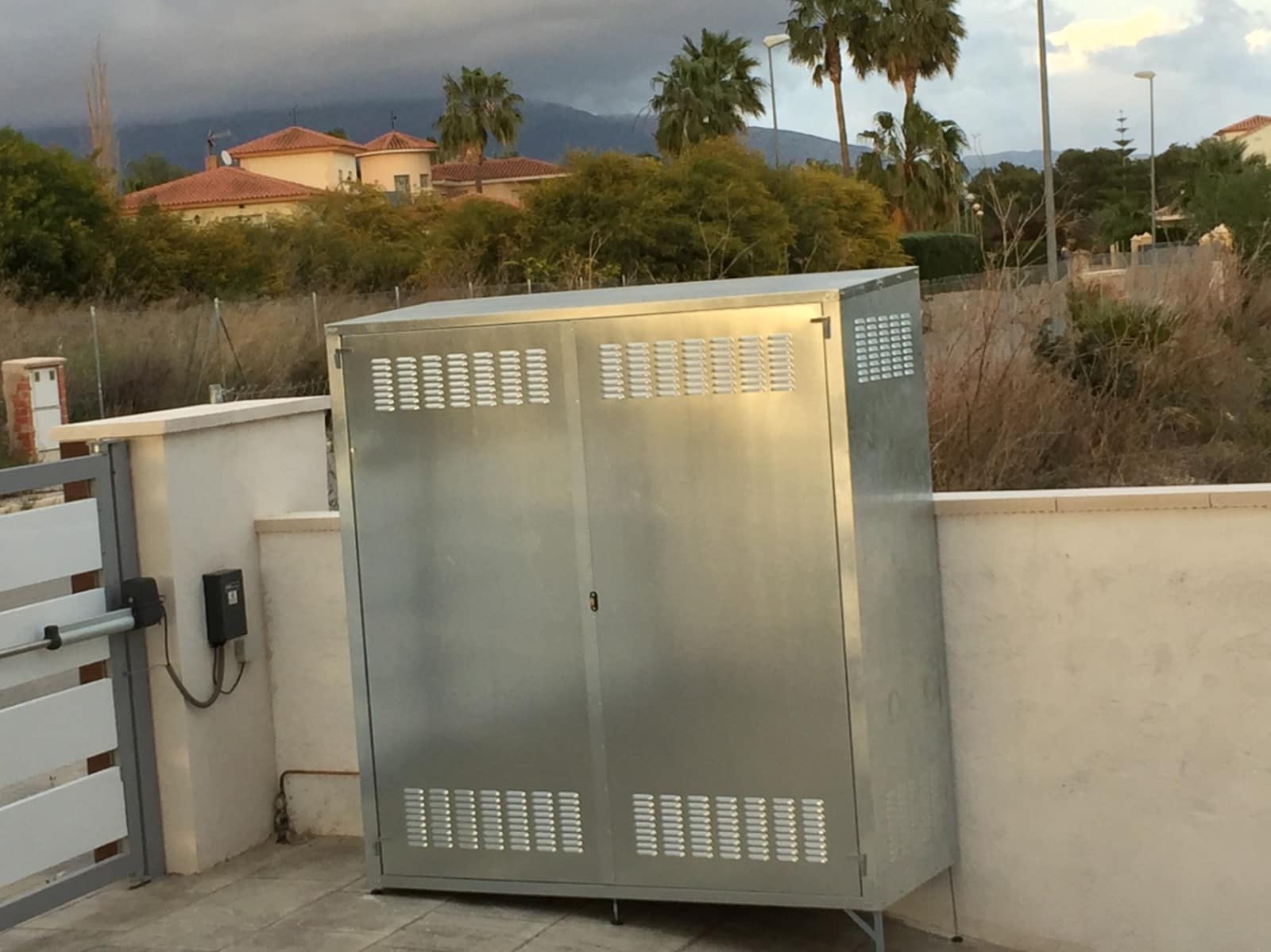 7 bedroom Villa for sale in Alfaz del Pi / L'Alfas del Pi with pool garage - € 1,250,000 (Ref: 9343582)