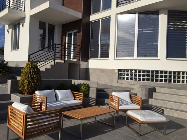 7 bedroom Villa for sale in Pueblo - Urbanizaciones, Alfaz del Pi / L'Alfàs del Pi with pool garage - € 1,250,000 (Ref: 9343582)