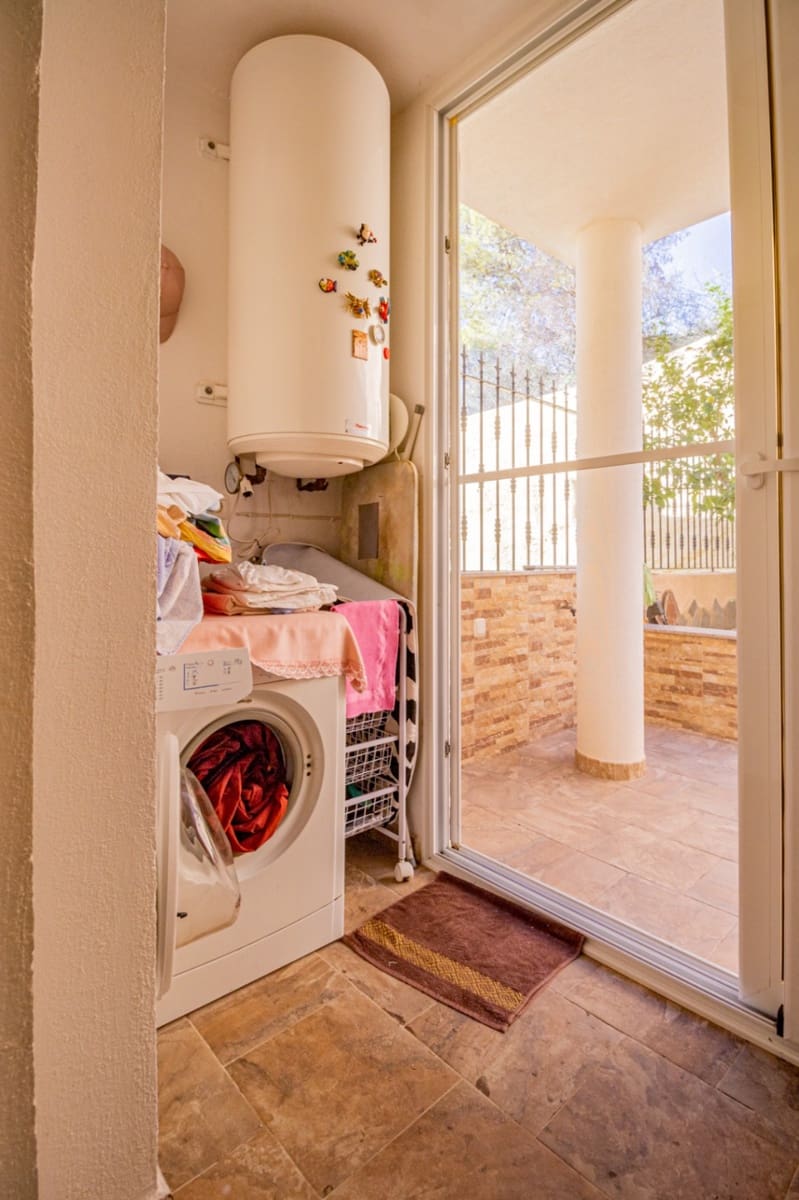 4 Zimmer Doppelhaus zu verkaufen in Albir mit Pool Garage - 890.000 € (Ref: 9348568)