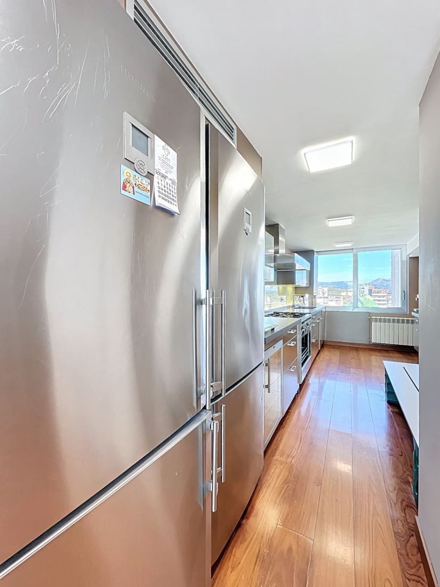 4 soverom Leilighet til salgs i Benidorm med svømmebasseng garasje - € 2 500 000 (Ref: 9349980)