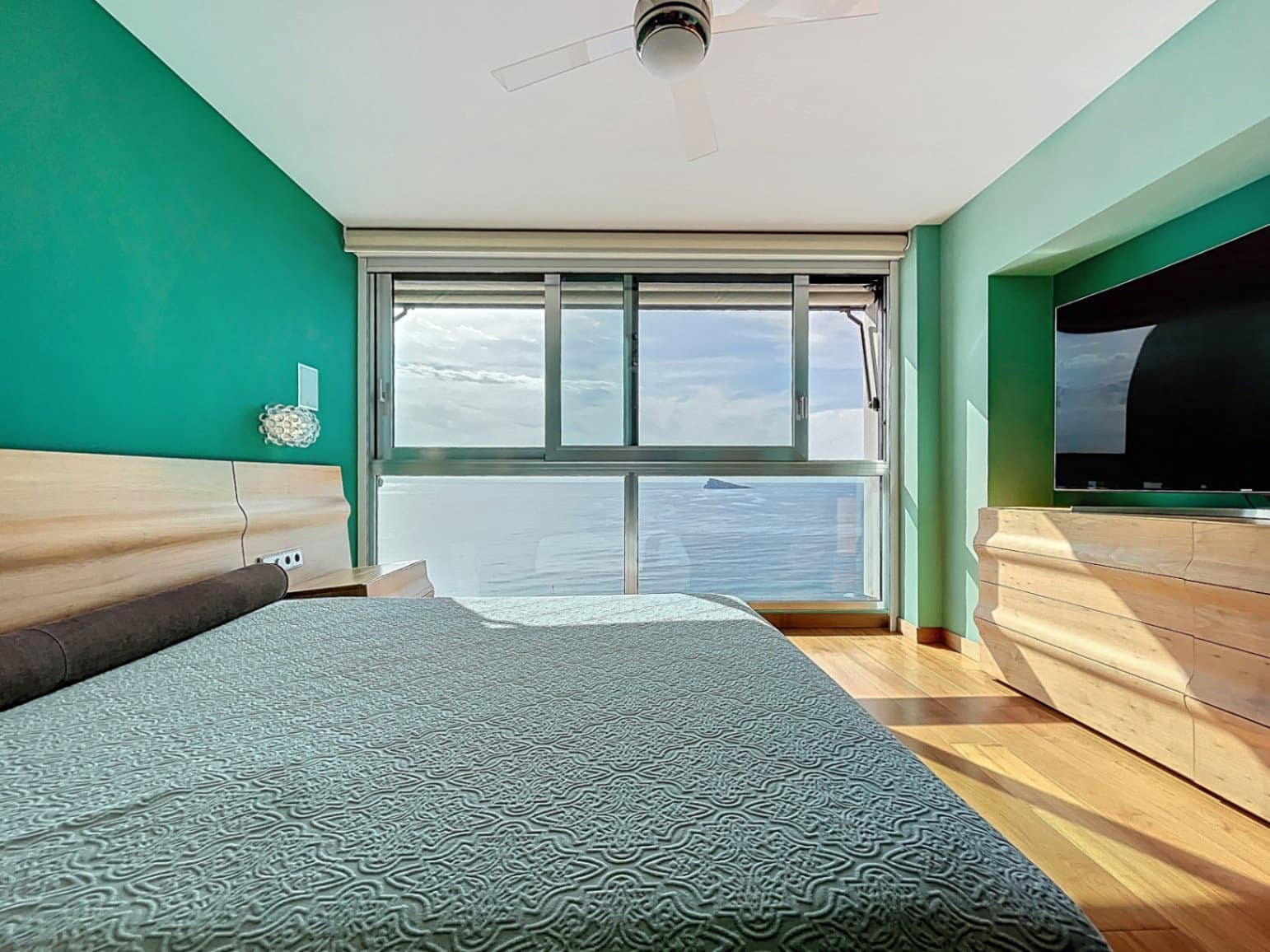 4 soverom Leilighet til salgs i Benidorm med svømmebasseng garasje - € 2 500 000 (Ref: 9349980)