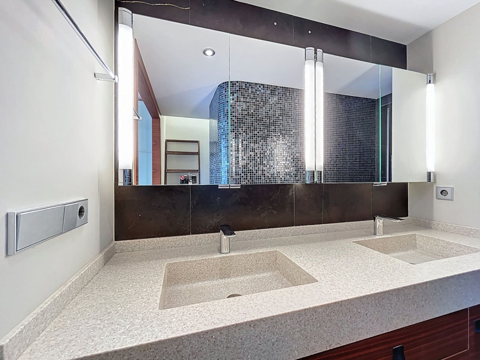 4 soverom Leilighet til salgs i Benidorm med svømmebasseng garasje - € 2 500 000 (Ref: 9349980)